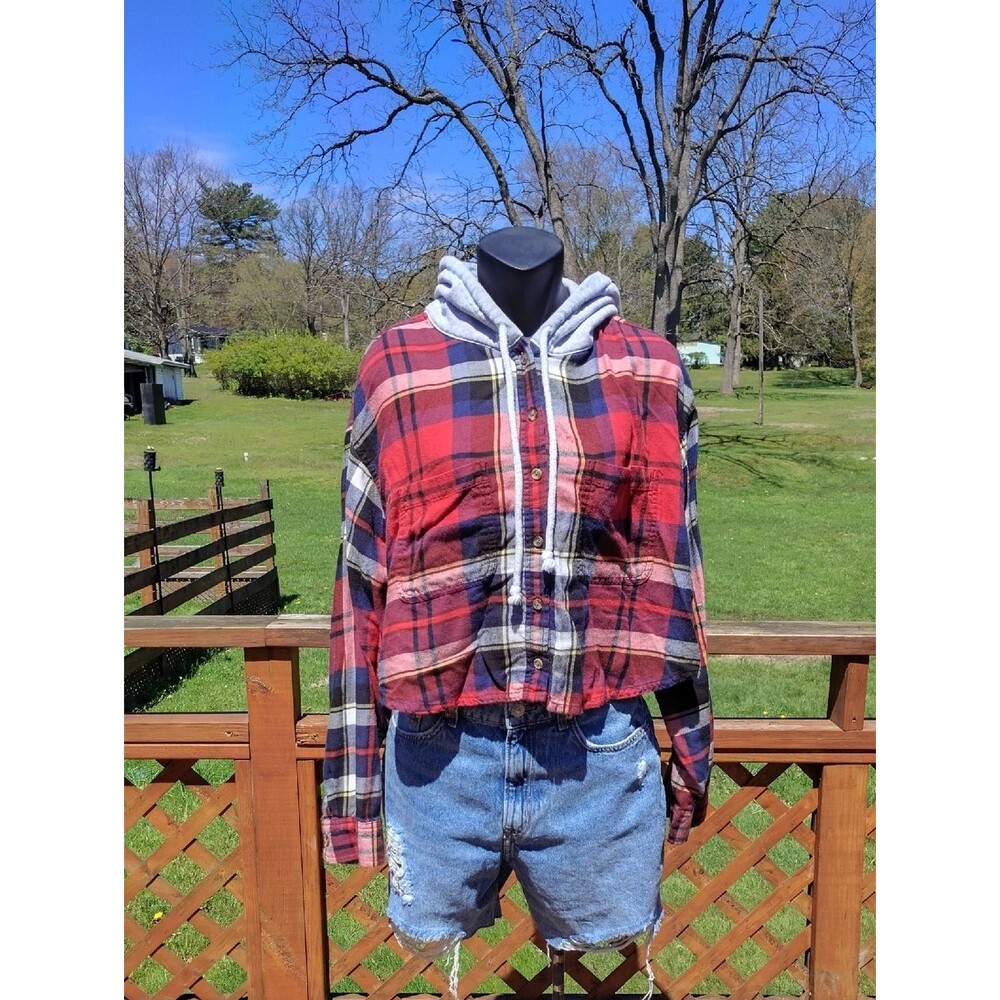 American Eagle Red White & Blue Plaid Hooded Cropped Button Up Shirt Size Large
